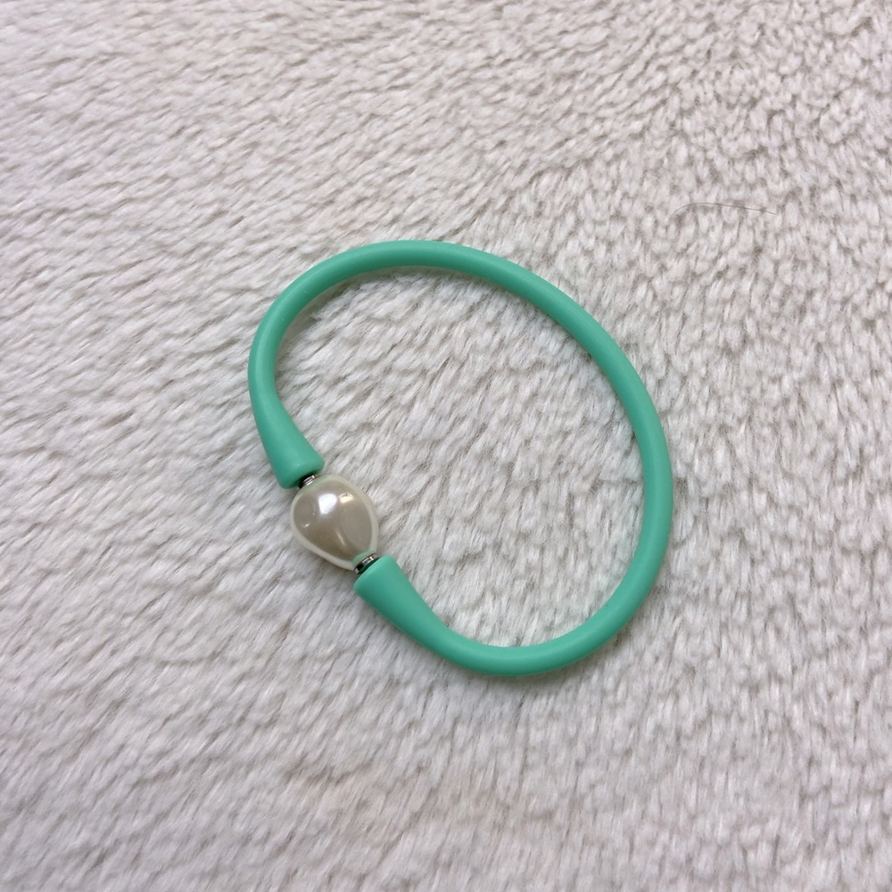 Silicone pearl bracelet